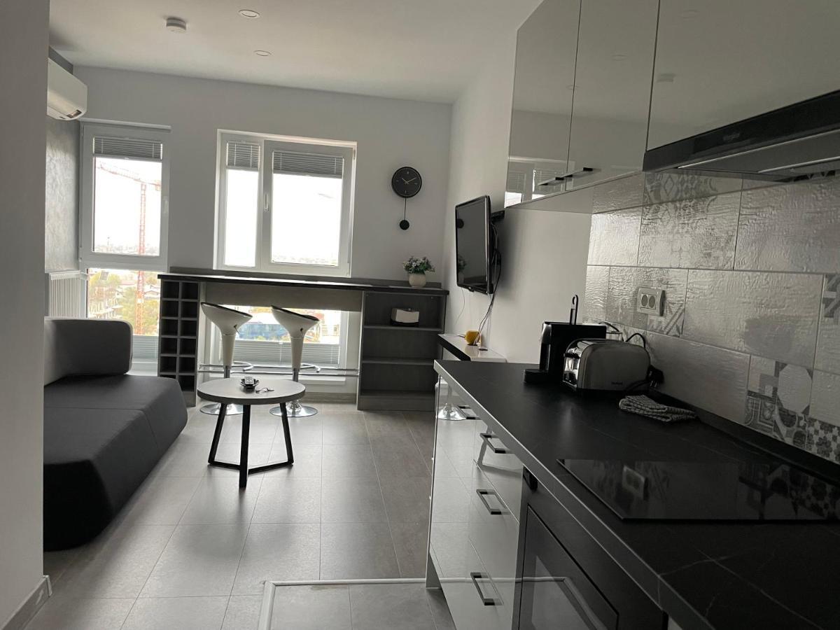 Beautiful Penthouse Lakeview W18 บูคาเรสต์ ภายนอก รูปภาพ