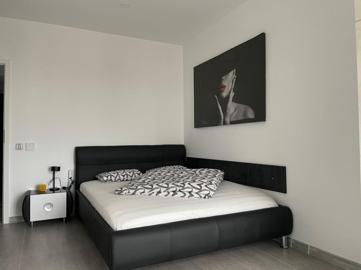 Beautiful Penthouse Lakeview W18 บูคาเรสต์ ภายนอก รูปภาพ
