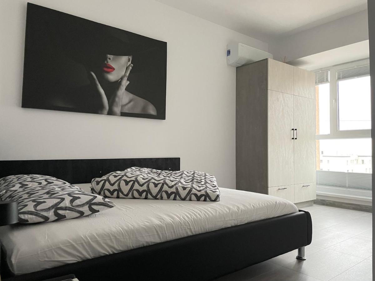 Beautiful Penthouse Lakeview W18 บูคาเรสต์ ภายนอก รูปภาพ